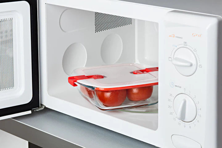 Pyrex, Cook & Heat Square Glass Food Container With Patented Microwave Safe Lid 0.3L