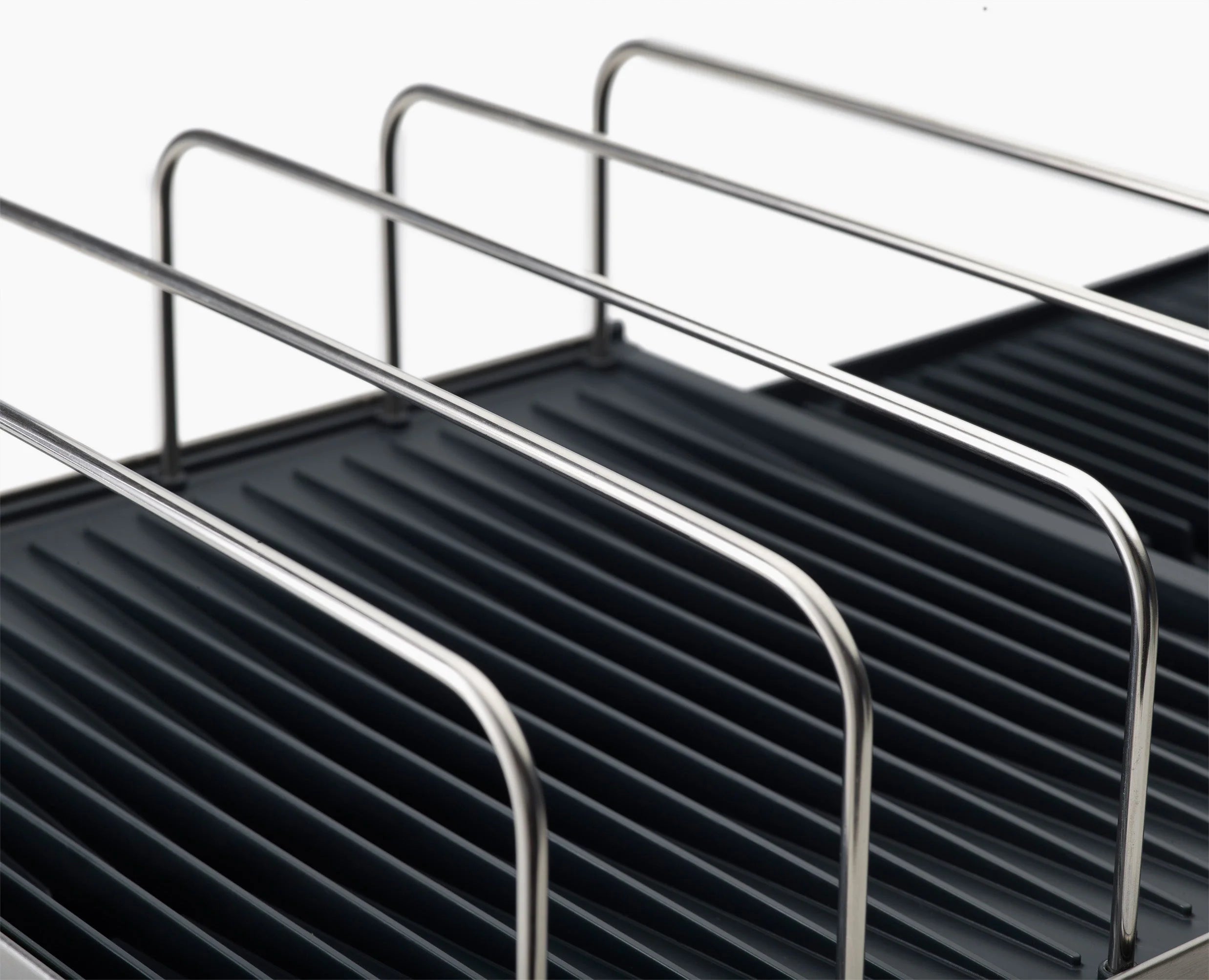 Joseph Joseph Extend™ Max Stainless-steel Expandable Dish Drainer