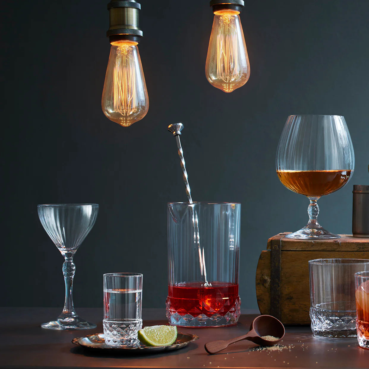 Mix glas met schenktuit 79 cl America's | Bormioli Rocco - Kookwinkel Kitchen&More Mix glas met schenktuit 79 cl America's | Bormioli Rocco - Kookwinkel Kitchen&More