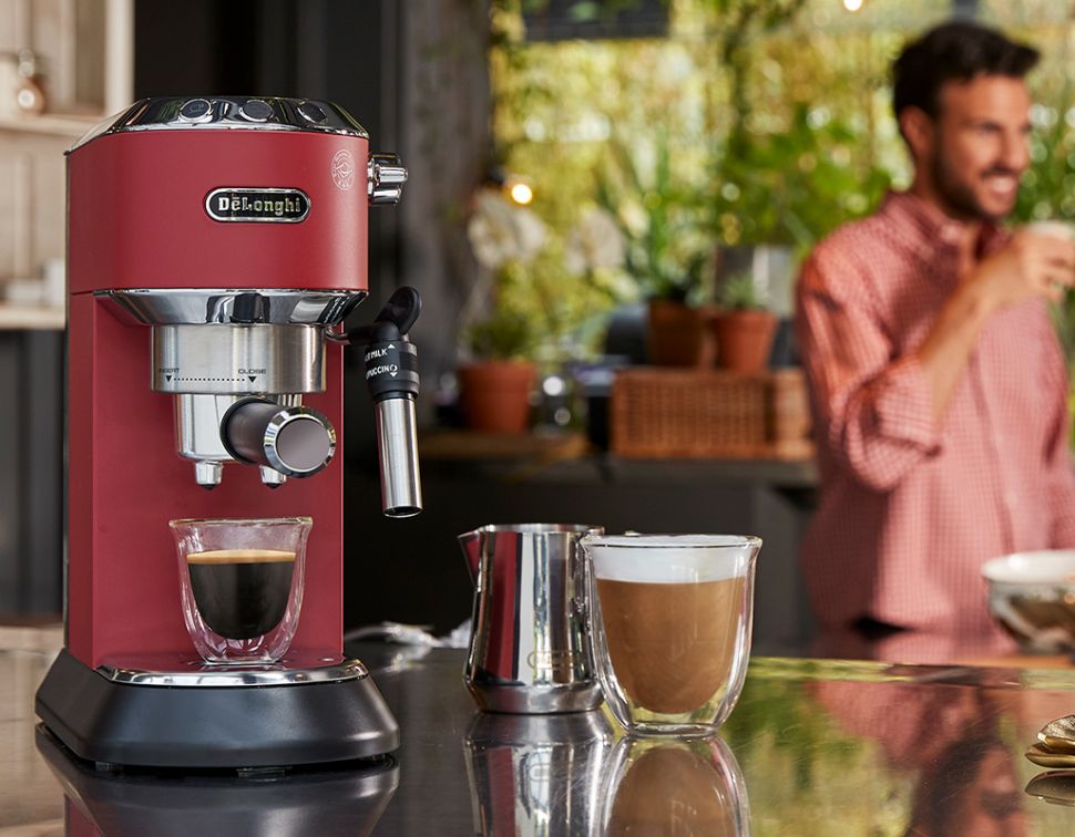 Delonghi Dedica Style Scarlet Red  - Pump Espresso Coffee Machines EC685.R