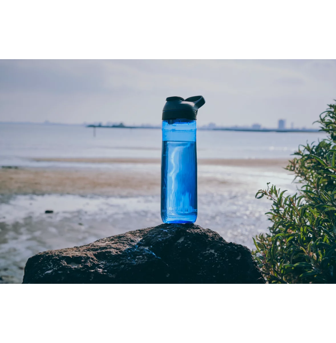 Odor and stain resistant TRITAN Contigo Autoseal Cortland Water Bottle  720ml Monaco