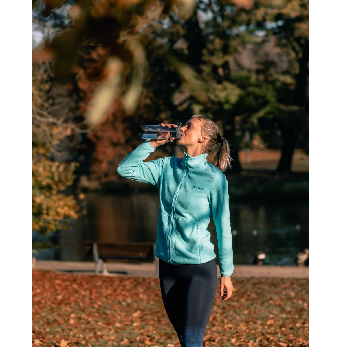 Contigo Cortland AUTOSEAL™ Water Bottle, 720 ml (Grey)