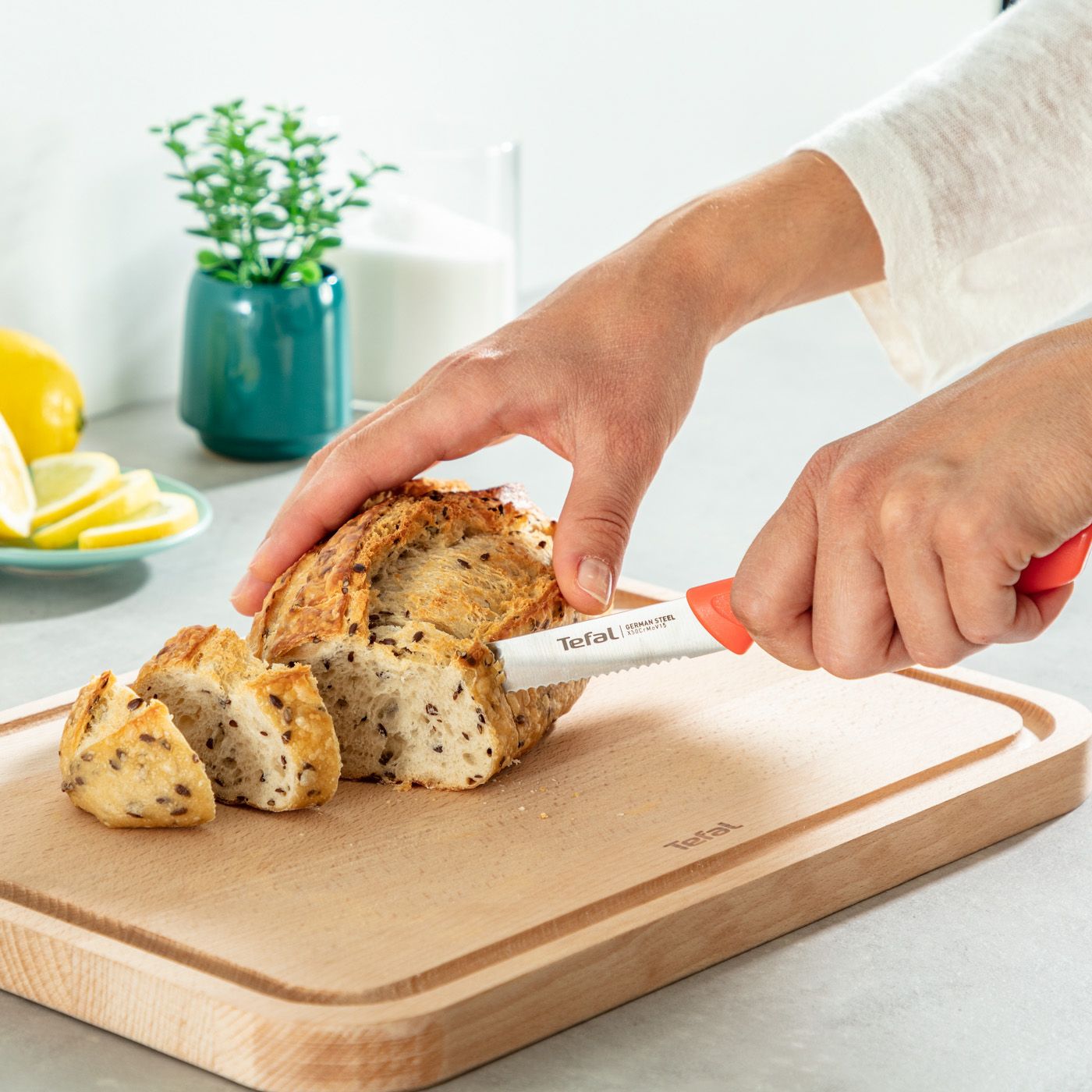 Tefal COLORFOOD universal knife serrated 10cm (orange)